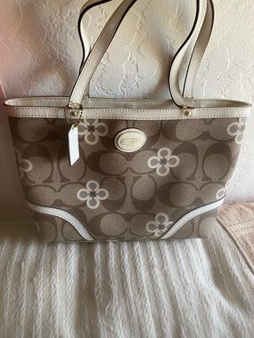Coach Beige and White Signature Canvas Tote